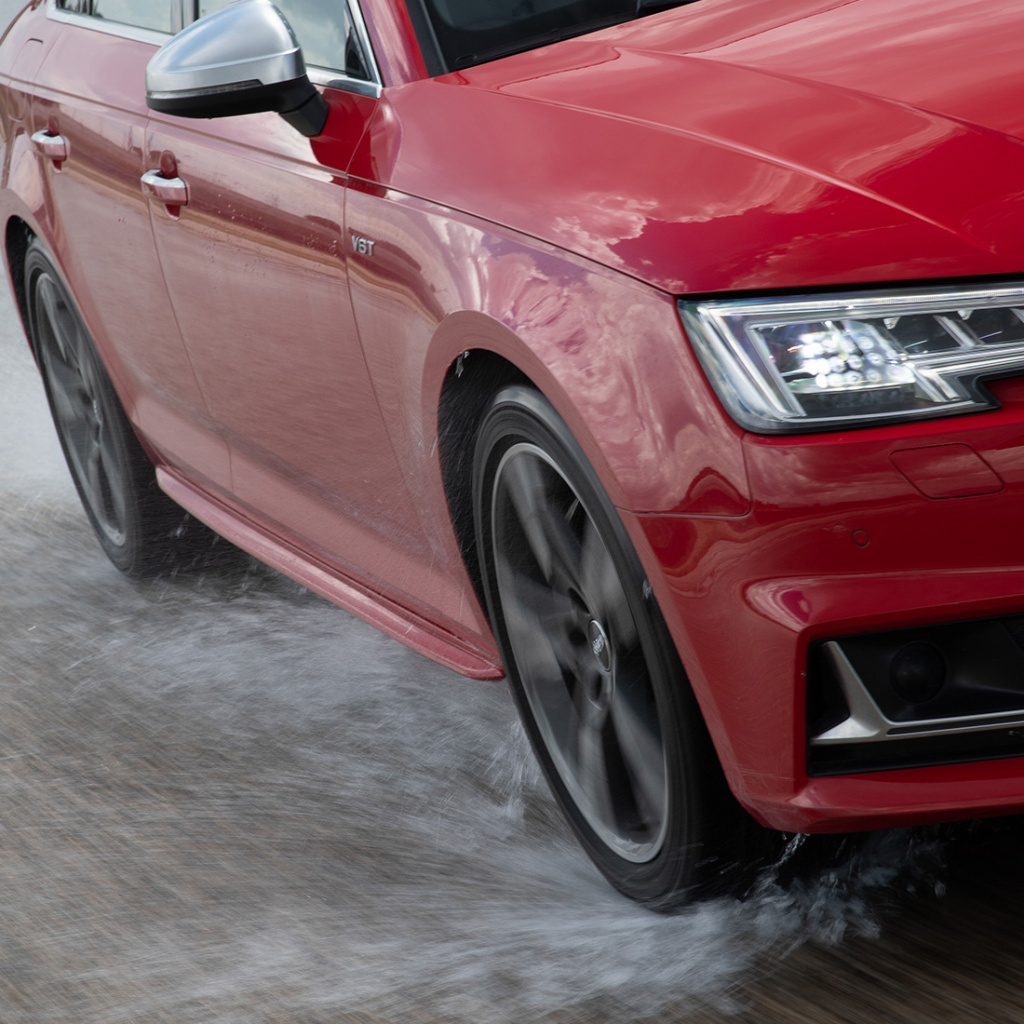 5_NEW_GeneralImagery-PotenzaSport-WetPerformance-Car-015.jpg 5_NEW_GeneralImagery-PotenzaSport-WetPerformance-Car-015.jpg